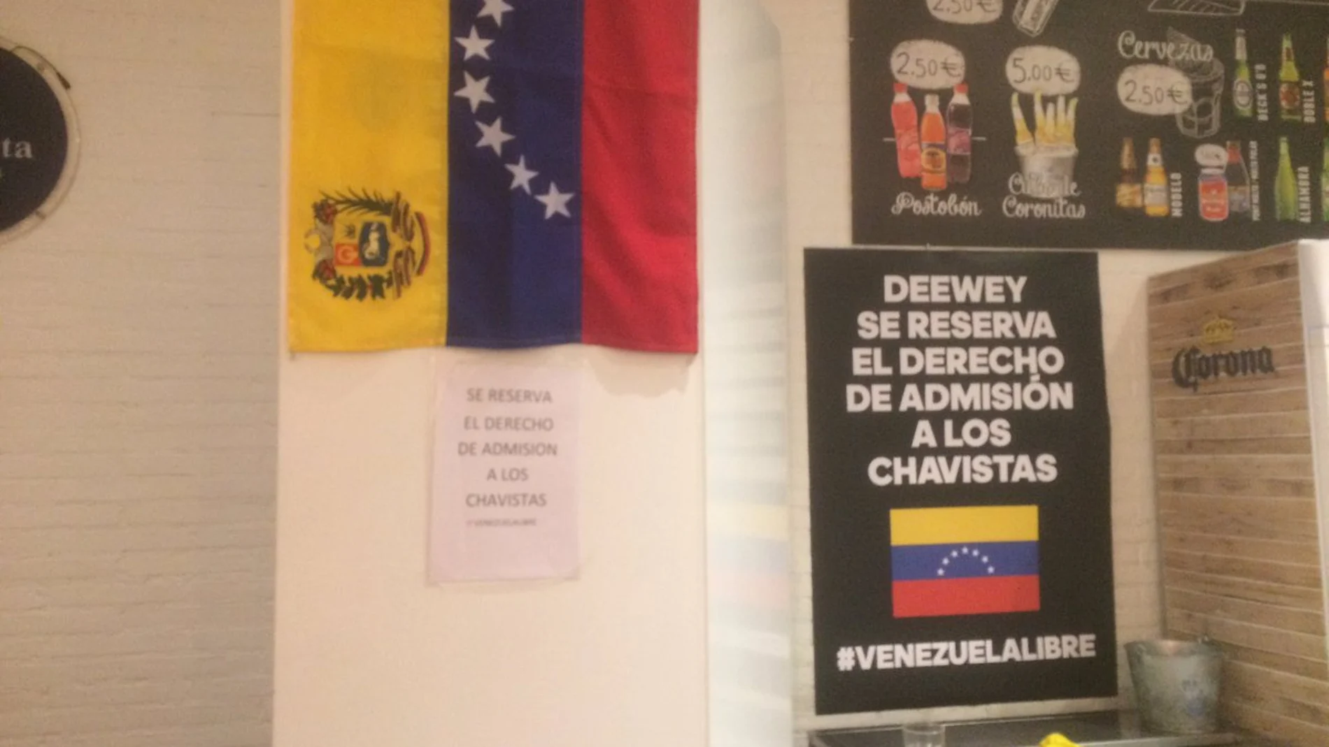 Cartel contra "los chavistas" en un restaurante Cartel contra "los chavistas" en un restaurante
