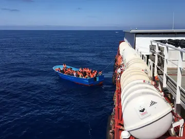 Imagen de archivo de un rescate a miles de inmigrantes en el Mar Mediterráneo Imagen de archivo de un rescate a miles de inmigrantes en el Mar Mediterráneo
