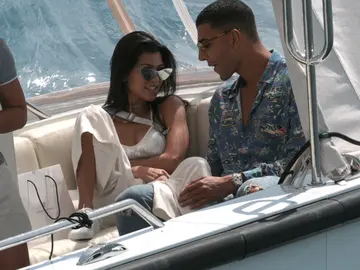 Kourtney Kardashian y su nuevo novio Younes Bendjima Kourtney Kardashian y su nuevo novio Younes Bendjima