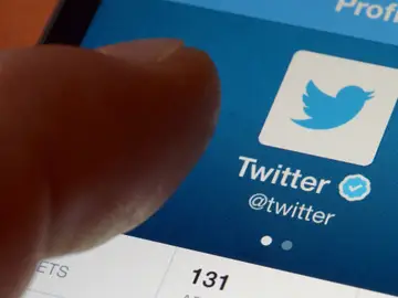 Twitter Twitter