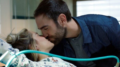 Iñaki y Carmen se emocionan en su primera ecografía