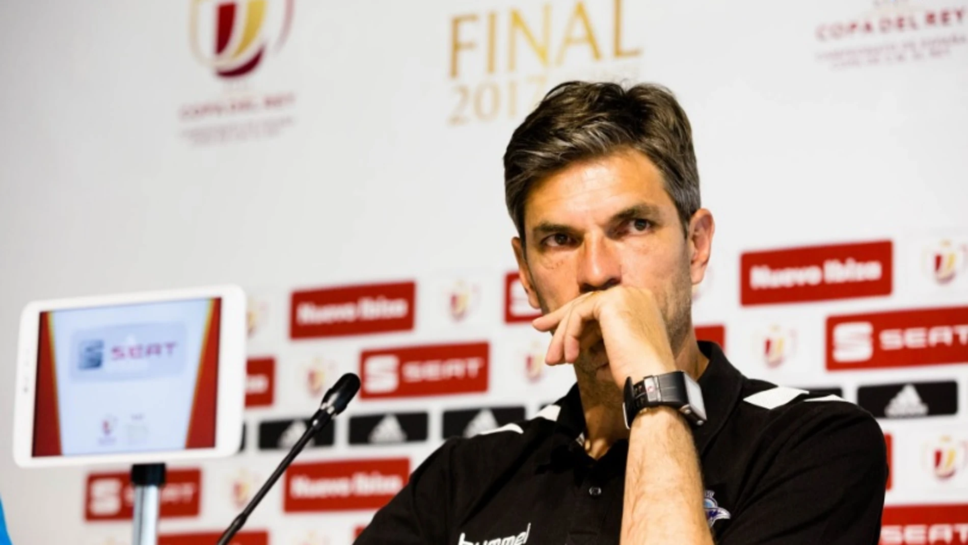 Mauricio Pellegrino, en rueda de prensa Mauricio Pellegrino, en rueda de prensa