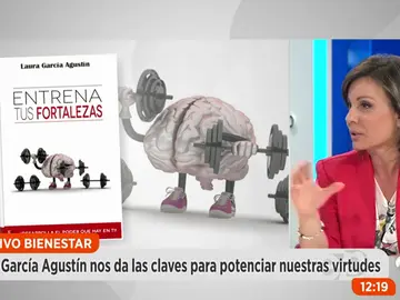 Frame 10.764444 de: ESPEJO_LIBRO Frame 10.764444 de: ESPEJO_LIBRO