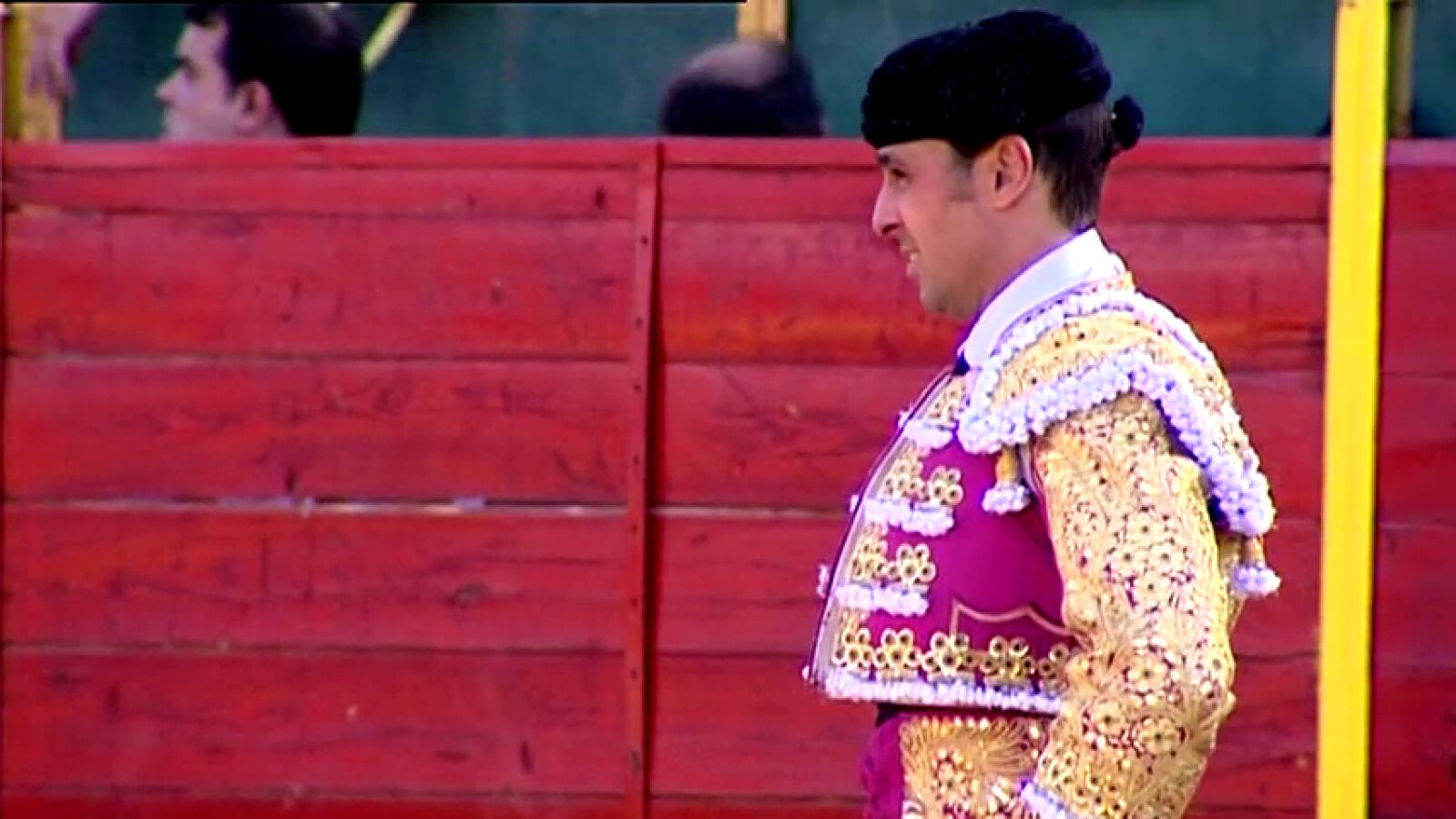 El torero Fran Rivera dice adiós a los ruedos después de 25 años frente al toro