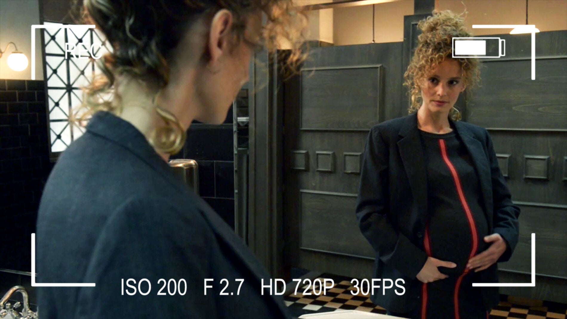 M&oacute;nica: "Me jugu&eacute; la vida por un cabr&oacute;n que me dijo que este ni&ntilde;o no era suyo"