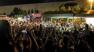  Shakira trasnocha para dar una sorpresa a sus fans en Miami