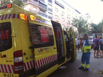 Fotografía facilitada por la Comunidad de Madrid de un vehículo del Summa 112