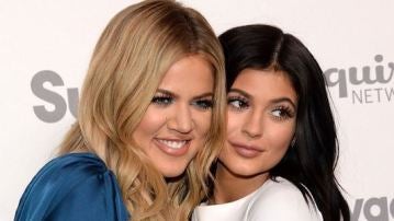 Khloé Kardashian y Kylie Jenner