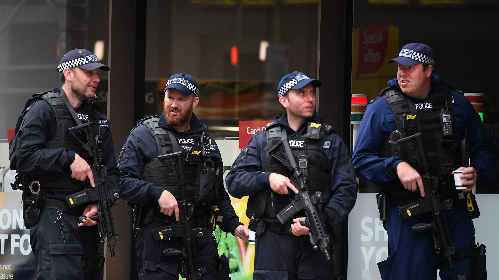 La Policía registra dos domicilios en los barrios de Newham y Barking La Policía registra dos domicilios en los barrios de Newham y Barking