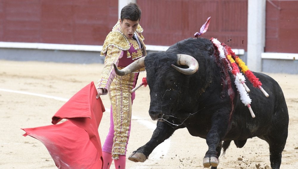 Una pésima corrida de Cuadri abre en negativo la semana "torista" de la feria