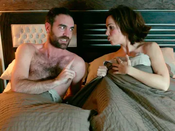Iñaki y Gotzone amanecen desnudos en la misma cama Iñaki y Gotzone amanecen desnudos en la misma cama