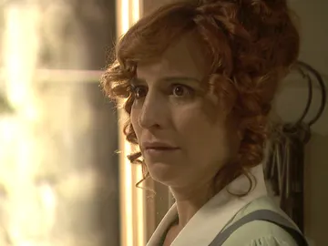 Fe se queda sin palabras al conocer a Nazaria Fe se queda sin palabras al conocer a Nazaria