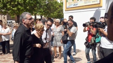 La madre de David Delfín, rota de dolor