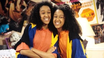 Imagen de las protagonistas de 'Cosas de hermanas'