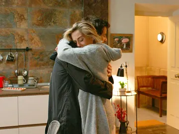 Carmen se lanza a los brazos de Horacio: He roto con Iñaki Carmen se lanza a los brazos de Horacio: He roto con Iñaki