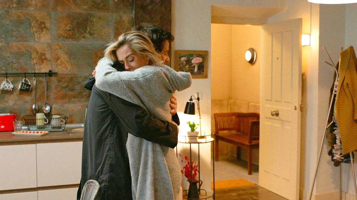 Carmen se lanza a los brazos de Horacio: He roto con Iñaki