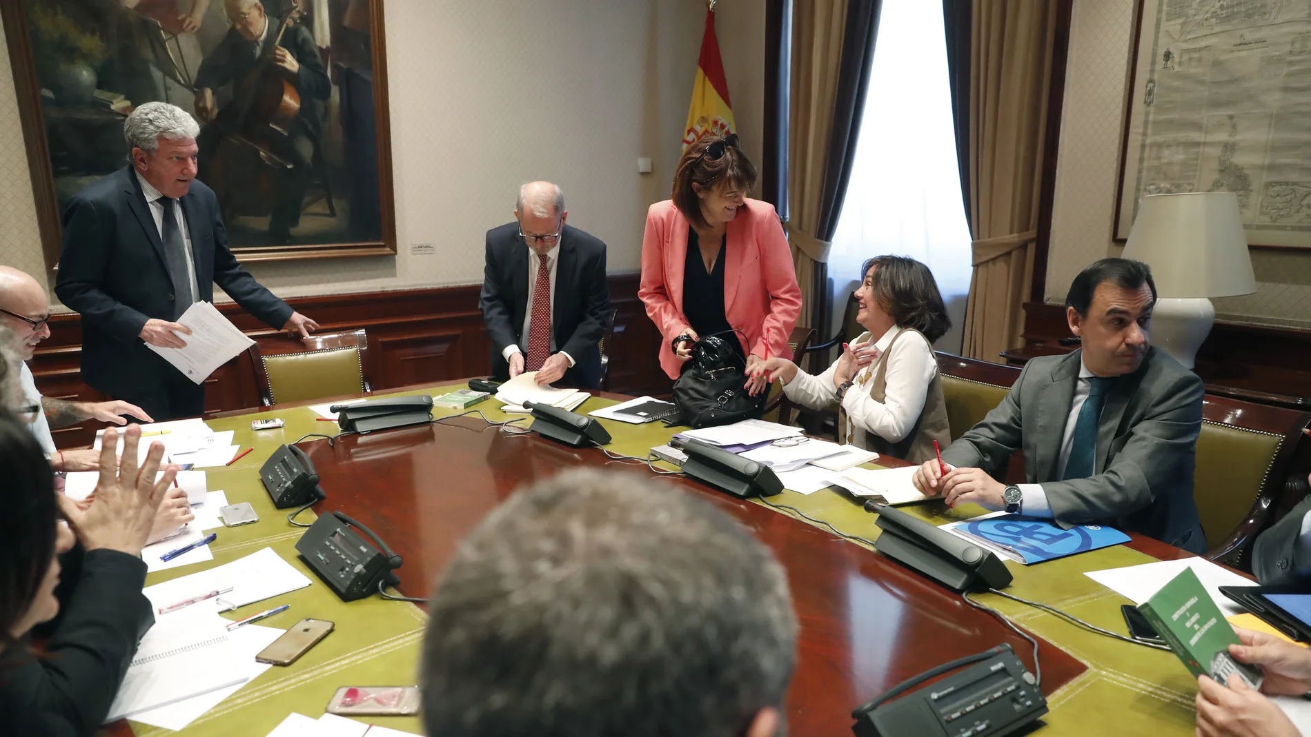 PSOE, Podemos y C'S acuerdan que todos los tesoreros del PP vayan al Congreso PSOE, Podemos y C'S acuerdan que todos los tesoreros del PP vayan al Congreso