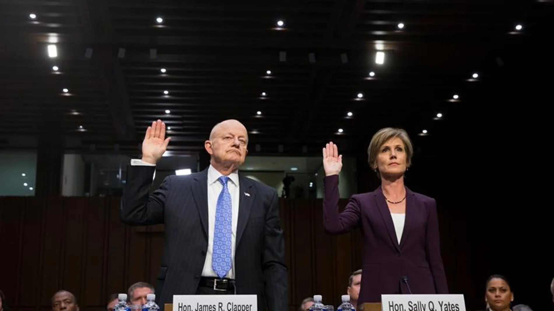 La exfiscal general Sally Yates y el exdirector nacional de Inteligencia James Clapper La exfiscal general Sally Yates y el exdirector nacional de Inteligencia James Clapper