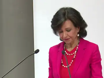 Frame 0.0 de: Ana Botín, sobre la compra de Popular: "No hemos recibido presiones de nadie" Frame 0.0 de: Ana Botín, sobre la compra de Popular: "No hemos recibido presiones de nadie"