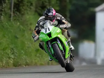 Davey Lambert, en el Tourist Trophy de la Isla de Man Davey Lambert, en el Tourist Trophy de la Isla de Man