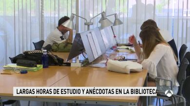 Las bibliotecas se llenan coincidiendo con la Selectividad, aunque a veces no siempre con el fin de estudiar