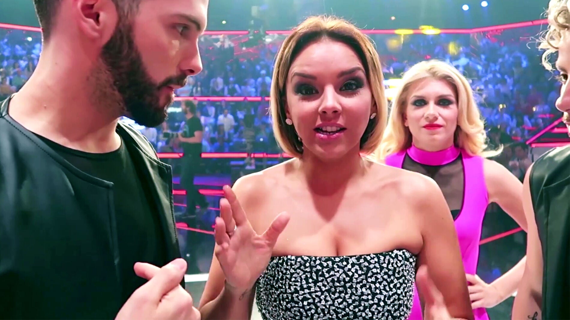 Chenoa defiende su 'personalidad' ante la c&aacute;mara de Fran Coem