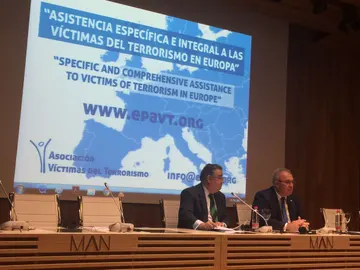 Interior cifra en 1.400 los españoles asesinados por el terrorismo, de los que 7.400 han sufrido daños personales Interior cifra en 1.400 los españoles asesinados por el terrorismo, de los que 7.400 han sufrido daños personales