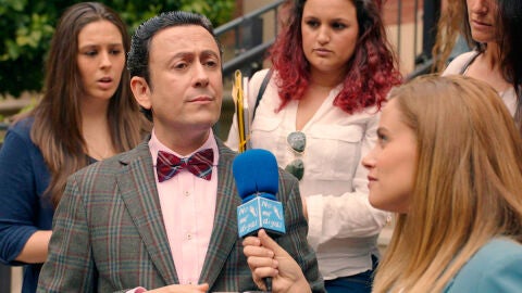 Cristóbal se aprovecha del ingreso de un famoso para dar publicidad a la clínica