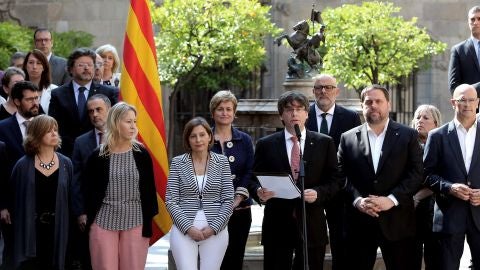 Puigdemont propone un referéndum el 1 de octubre