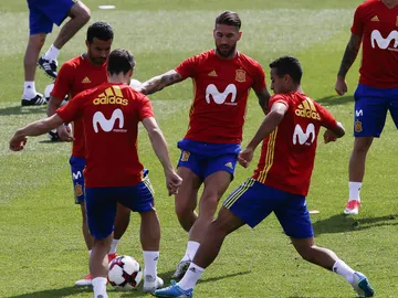 Thiago se ejercita en Las Rozas junto a sus compañeros de la selección española Thiago se ejercita en Las Rozas junto a sus compañeros de la selección española