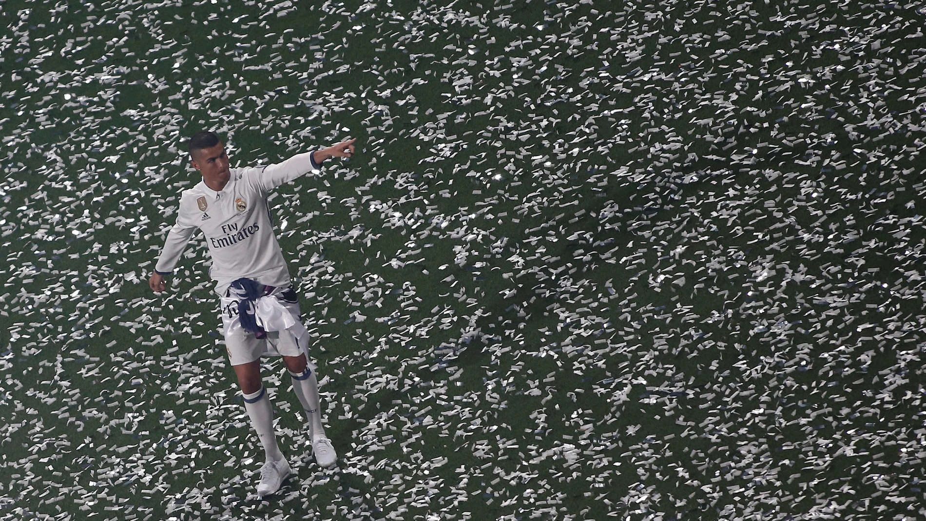 Cristiano Ronaldo, en la fiesta de la Duodécima en el Santiago Bernabéu Cristiano Ronaldo, en la fiesta de la Duodécima en el Santiago Bernabéu