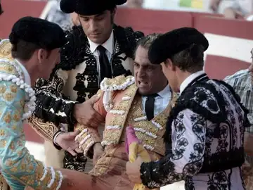 Ivan Fandiño tras la cogida mortal Ivan Fandiño tras la cogida mortal