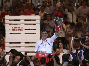 Pedro Sánchez, nuevo secretario general del PSOE, durante el acto de clausura del Congreso Federal del partido, celebrado en Madrid Pedro Sánchez, nuevo secretario general del PSOE, durante el acto de clausura del Congreso Federal del partido, celebrado en Madrid
