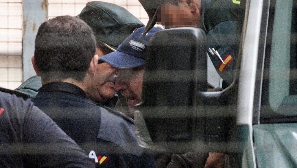 La Audiencia de Ourense retoma el lunes el juicio contra el acusado de matar a su mujer en el Hospital Universitario