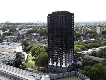La Torre Grenfell tras ser asolada por el fuego La Torre Grenfell tras ser asolada por el fuego