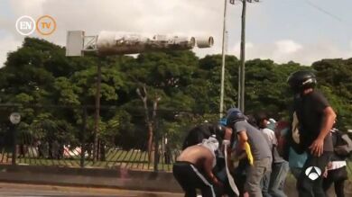 La oposición de Venezuela protagoniza una nueva marcha tras las denuncias de Leopoldo López de torturas