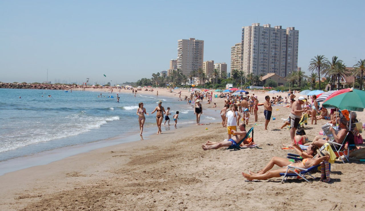 Imagen de la playa de El Puig, en Valencia