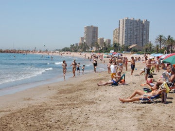 Imagen de la playa de El Puig, en Valencia