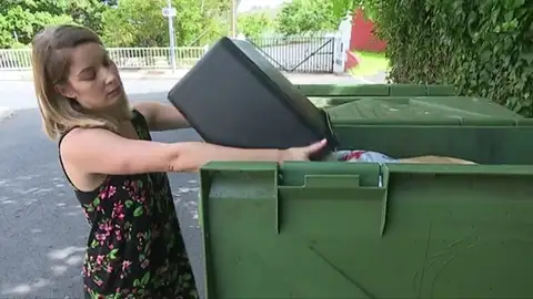 Los menores de 35 años son los que más comida tiran a la basura Los menores de 35 años son los que más comida tiran a la basura