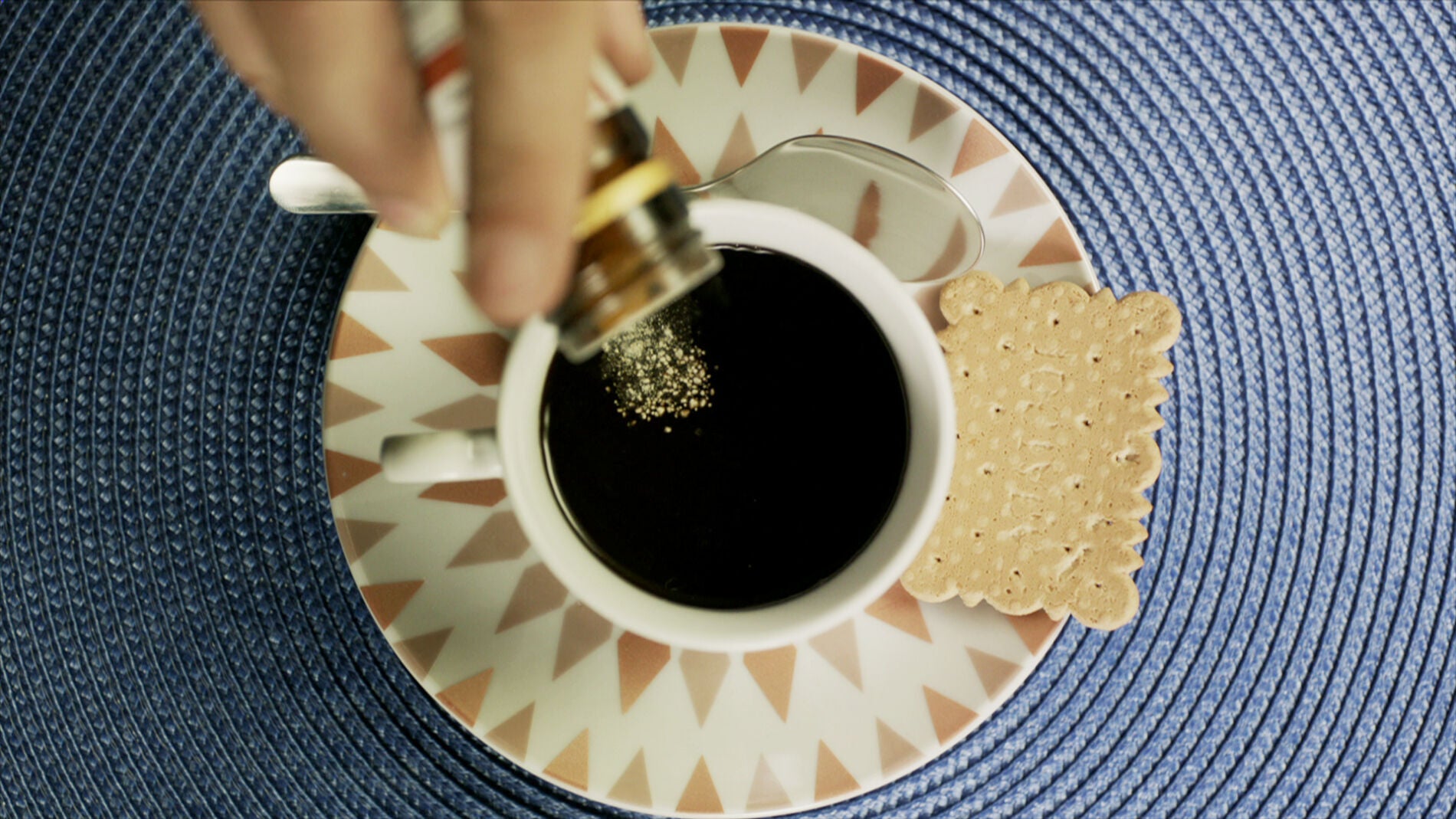 El Profesor elige la manera m&aacute;s limpia y sencilla para matar a la madre de Raquel