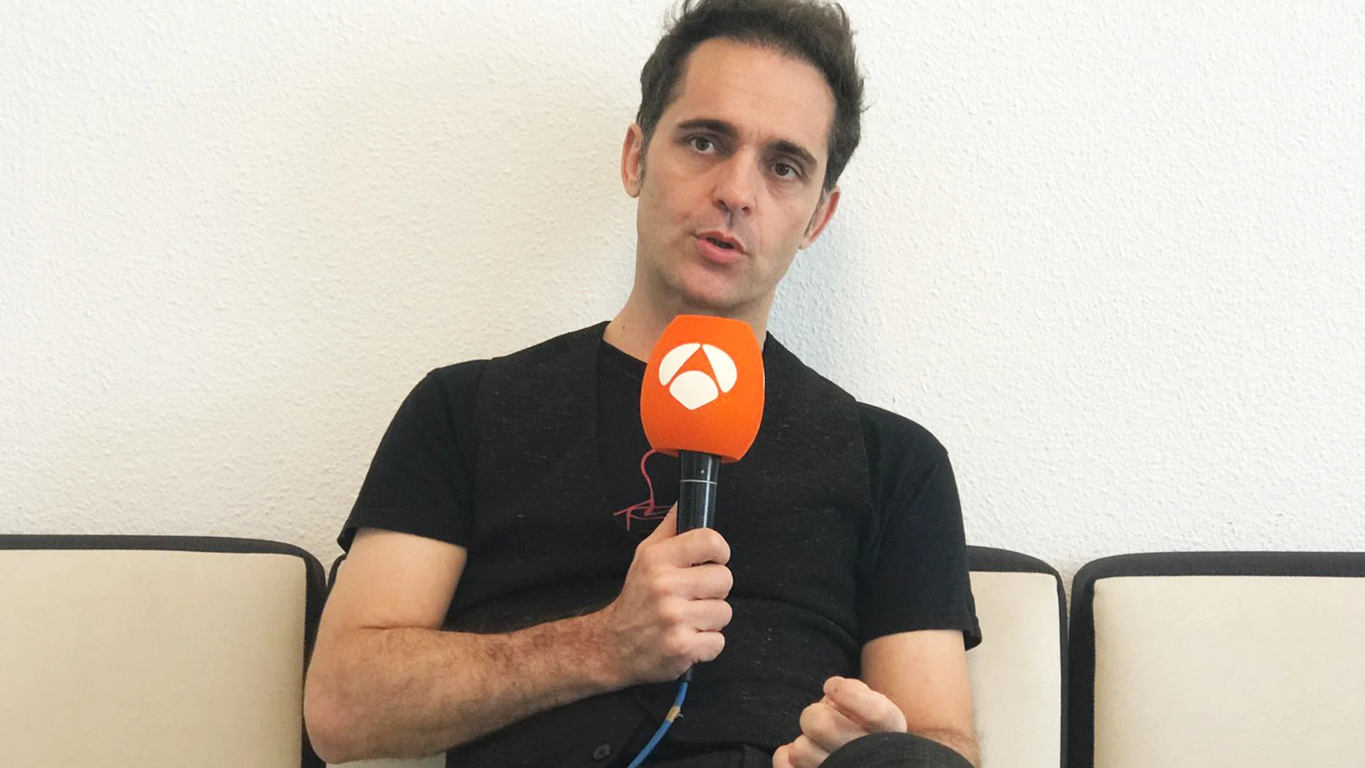 Pedro Alonso: "Para trabajar mi personaje fui a una fundación de enfermos terminales" Pedro Alonso: "Para trabajar mi personaje fui a una fundación de enfermos terminales"