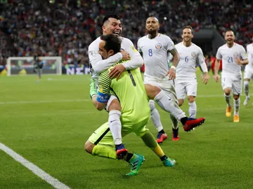 Los jugadores de Chile celebran el pase a la final de la Confederaciones Los jugadores de Chile celebran el pase a la final de la Confederaciones