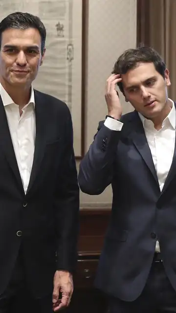 Albert Rivera y Pedro Sánchez, momentos antes de su reunión Albert Rivera y Pedro Sánchez, momentos antes de su reunión
