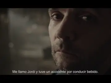Víctimas reales avisan en una campaña de DGT de que un segundo cambia la vida Víctimas reales avisan en una campaña de DGT de que un segundo cambia la vida