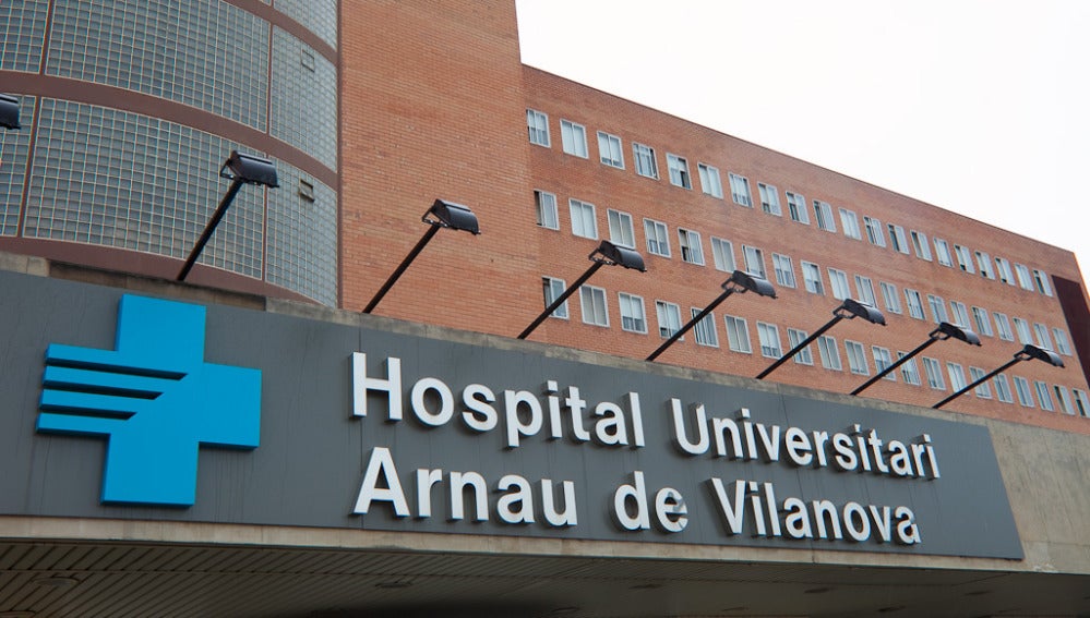 Fachada del Hospital Universitario Arnau de Vilanova