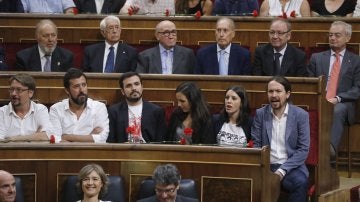 Asistentes a la sesión de celebración en el Congreso del 40 aniversario de las primeras elecciones democráticas de 1977