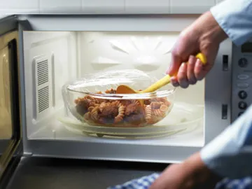 Comida en el microondas Comida en el microondas