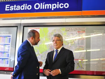 Cerezo presenta la estación 'Estadio Metropolitano' Cerezo presenta la estación 'Estadio Metropolitano'