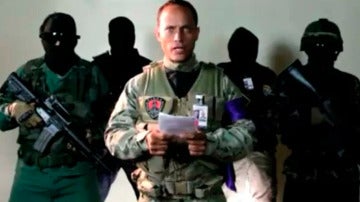 Óscar Pérez en el vídeo en el que anuncia una coalición militar contra Maduro