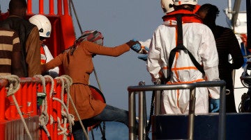Salvamento marítimo rescatan una patera con 31 personas| Archivo 